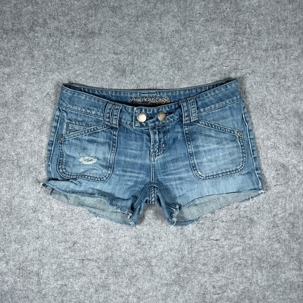 American Eagle denim shorts womens 4 Blue Y2K low rise cut off boho summer
